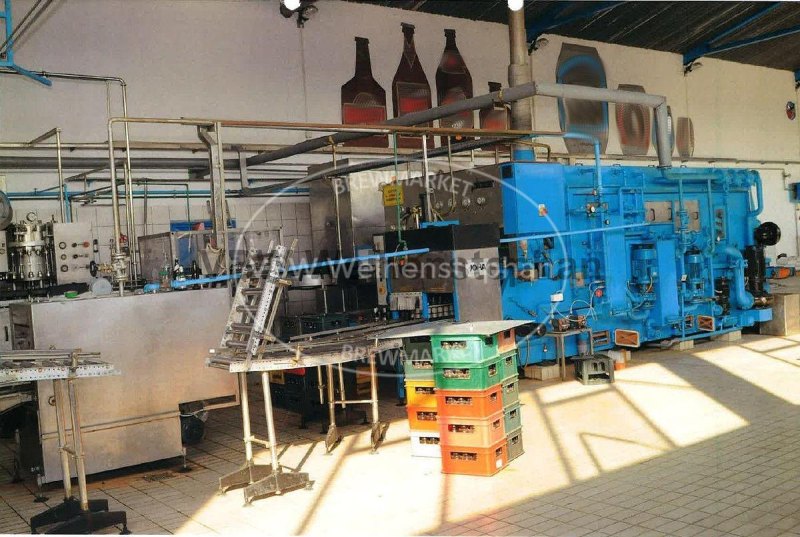 Glass bottle filling line