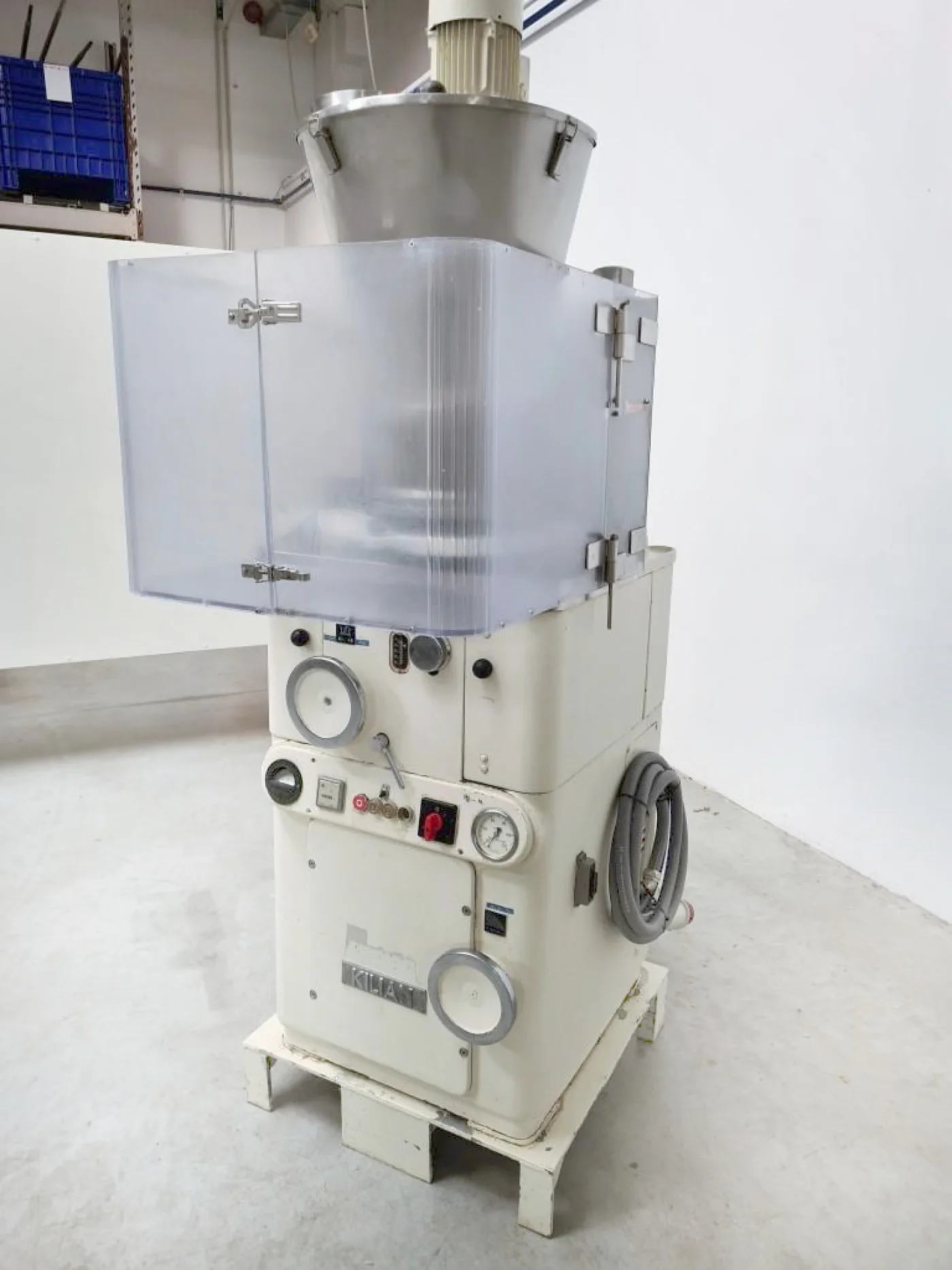 COMPRIMITRICE ROTATIVA – KILIAN – MOD. RT - 4