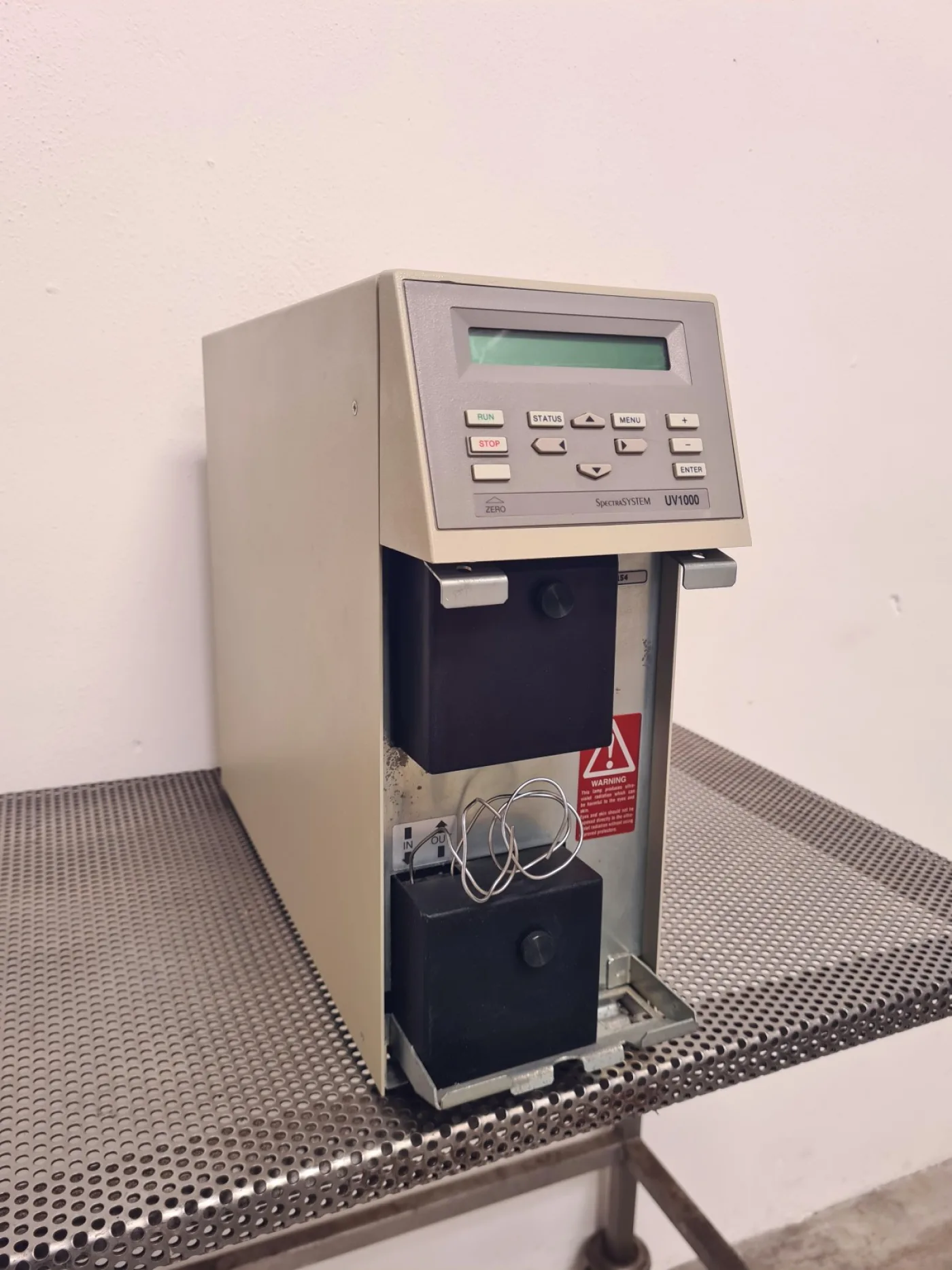 RIVELATORE UV PER HPLC – THERMO SEPARATION PRODUCTS – MOD. SPECTRASYSTEM UV1000 - 3