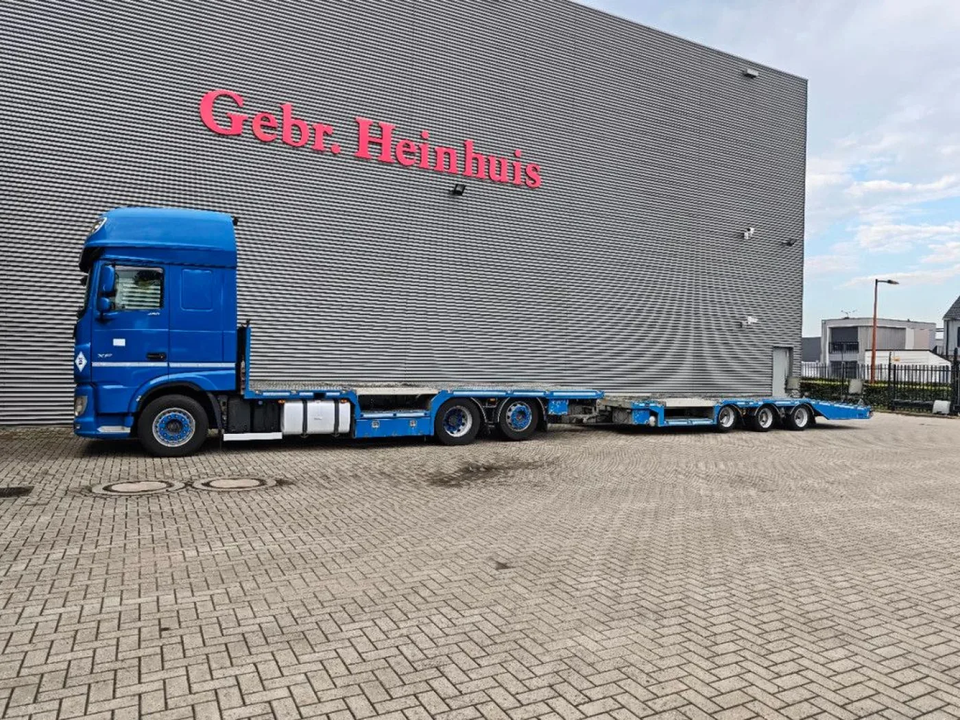 DAF XF 480 6x2 + FVG FS 4 Pieces! - 2