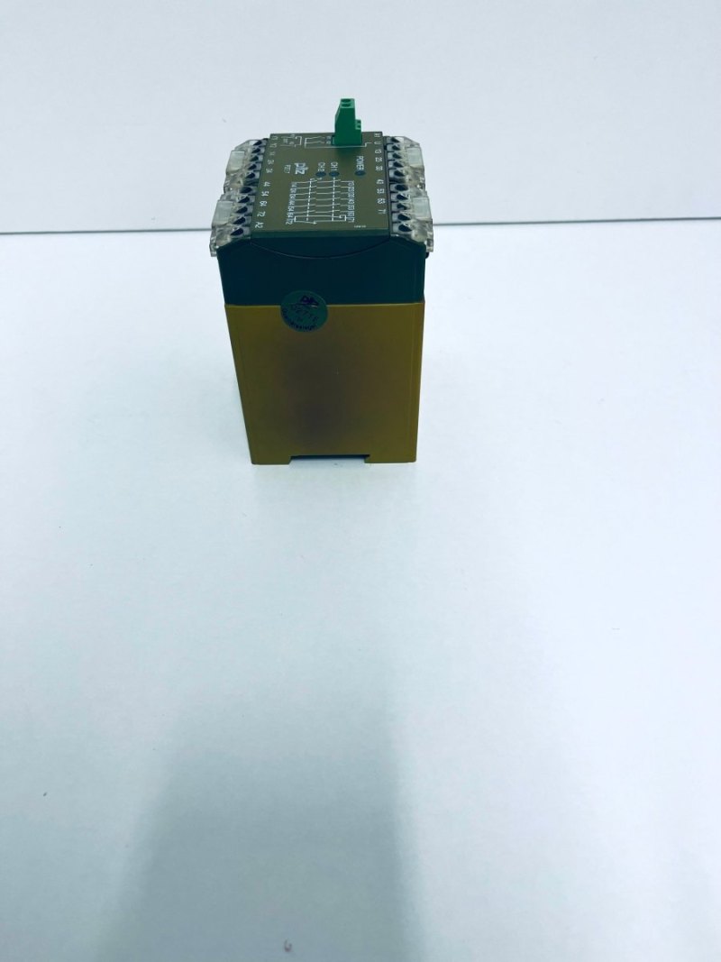 Pilz PZE/7 Sicherheitsrelais 474050
