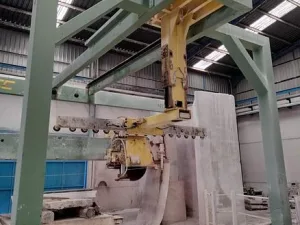 2002 SIMEC NT2/2M-