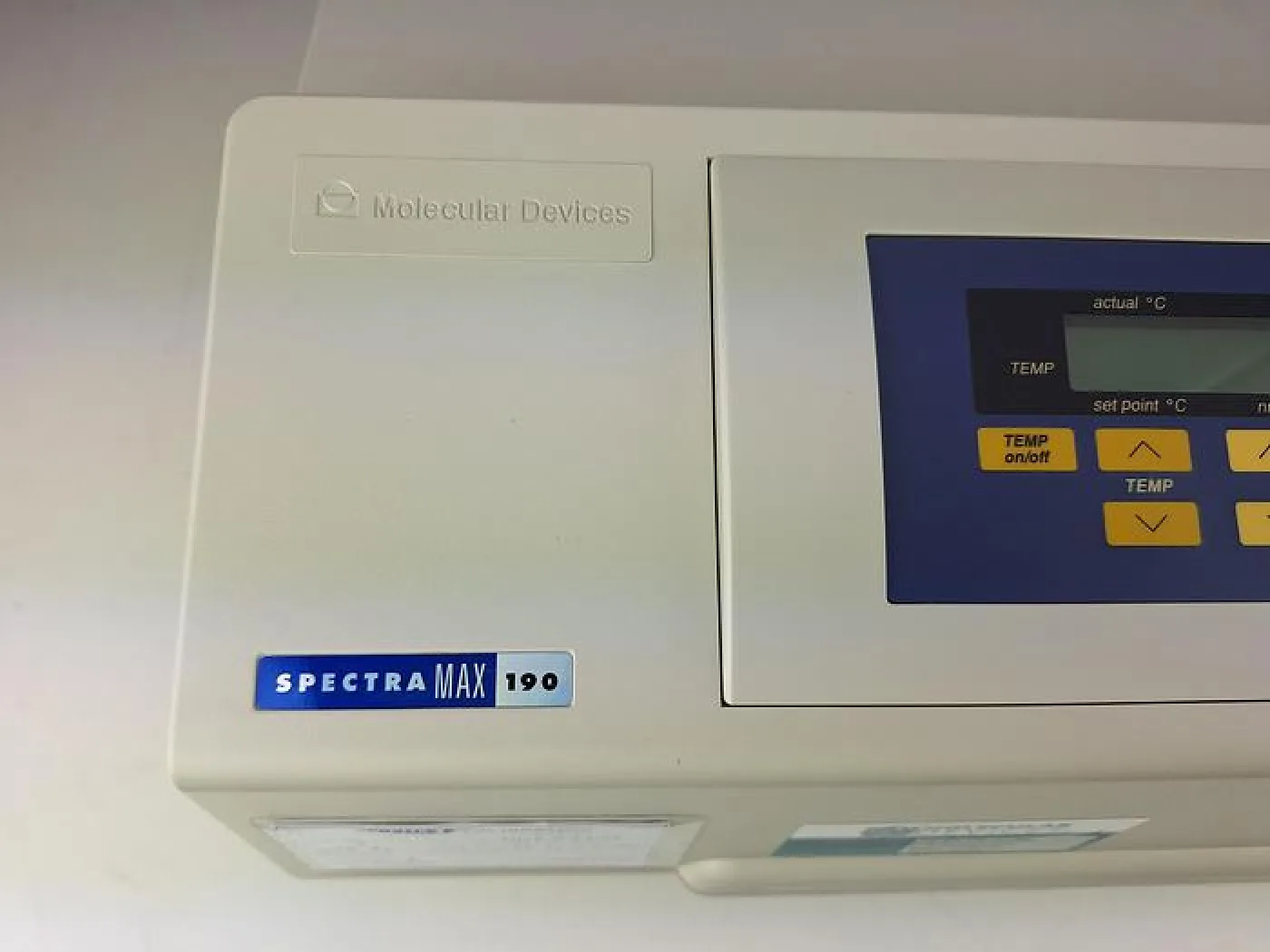 Molecular Devices SpectraMAX 190 Absorbance Microplate Reader - 2