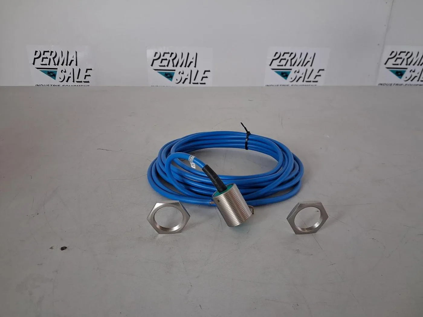 Pepperl+Fuchs NJ2-12GM40-E2 Induktiver Näherungssensor - 1