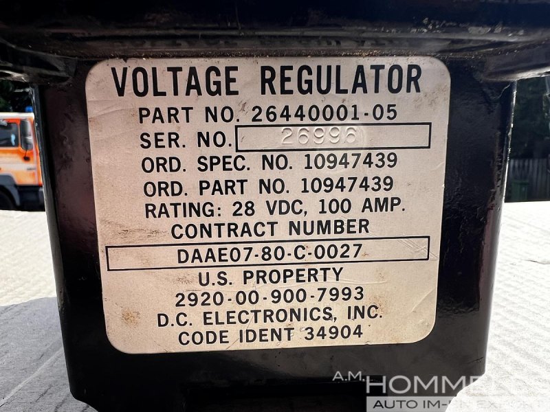 VOLTAGE REGULATOR M109