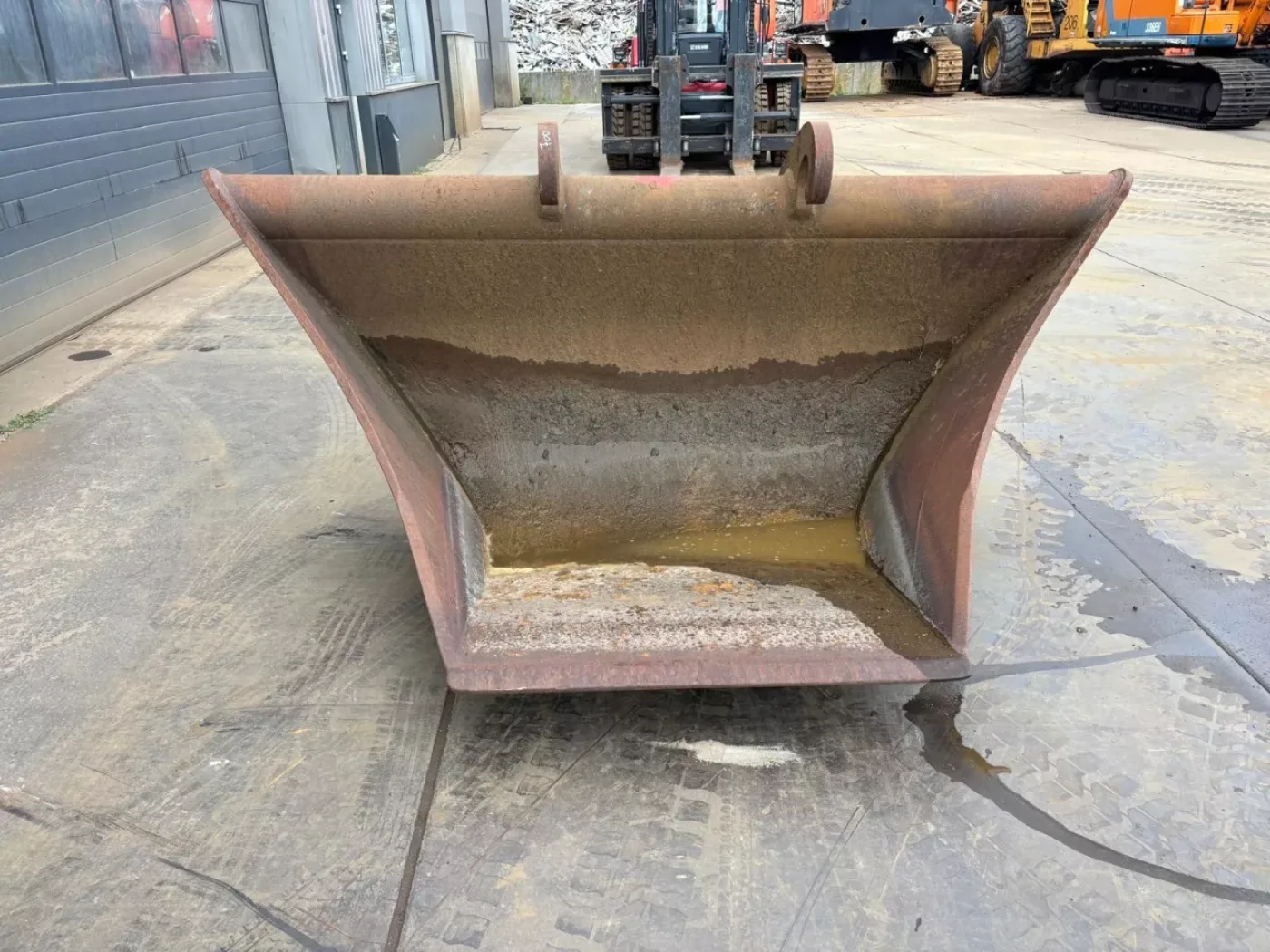 Trapezoidal bucket CW 40 - 7