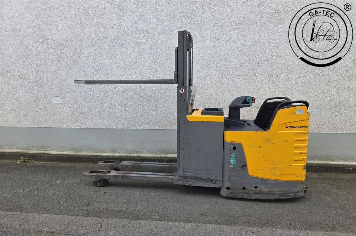 Jungheinrich ERD 220 - 4