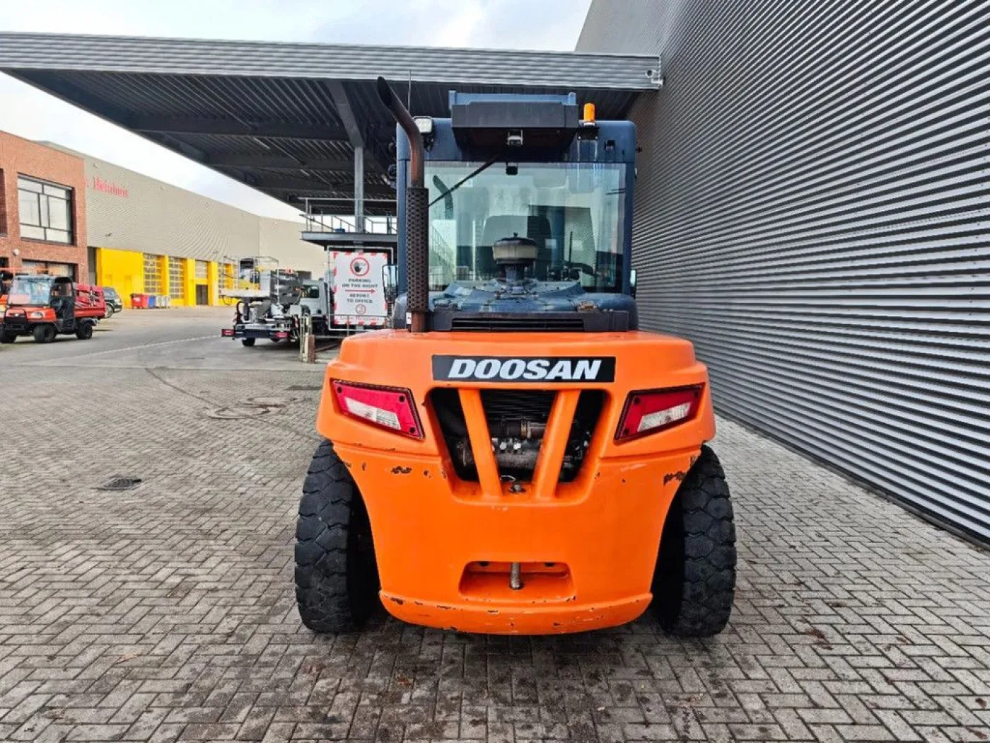 Doosan D80S-7 1585 Hours! - 5