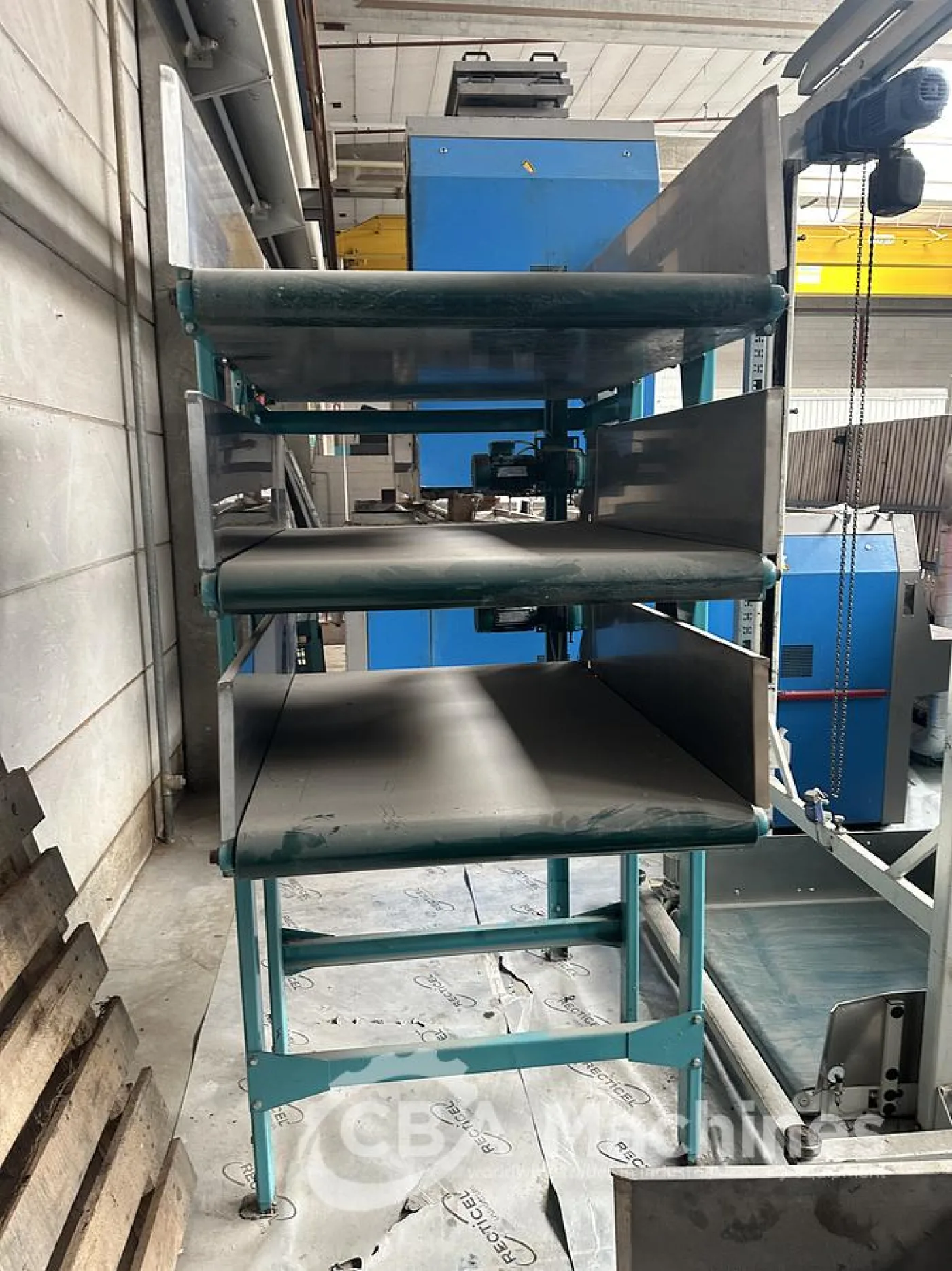 1997 Shuttle Lavatec Cake Buffer Waiting Conveyor - 2