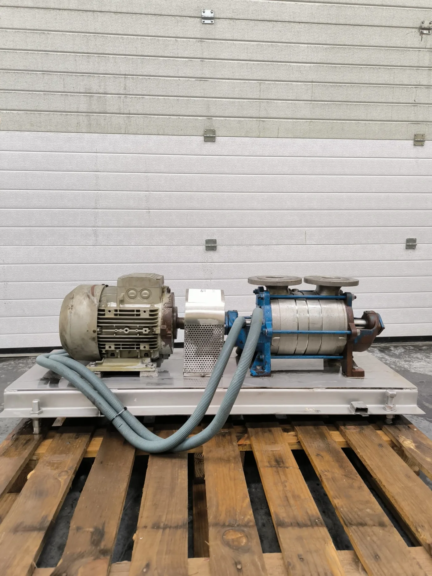 SELF-PRIMING SIDE CHANNEL CENTRIFUGAL PUMP TUCHENHAGEN 7.5 KW - 1