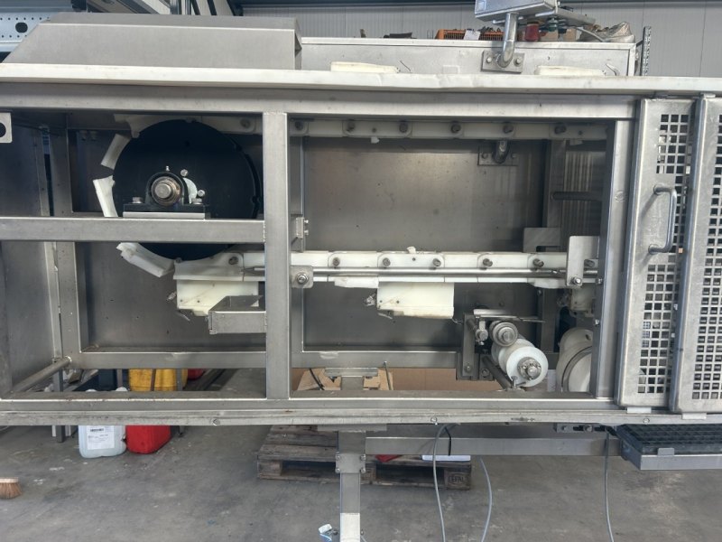 Breast cap deboning machine, Systemate