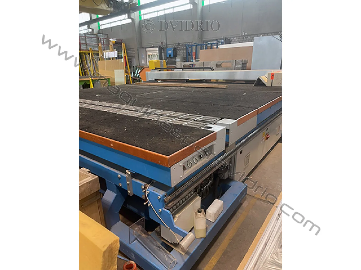 MESA DE CORTE COMBINADA PARA VIDRIO LAMINADO Y MONOLITICO MAVER - 3