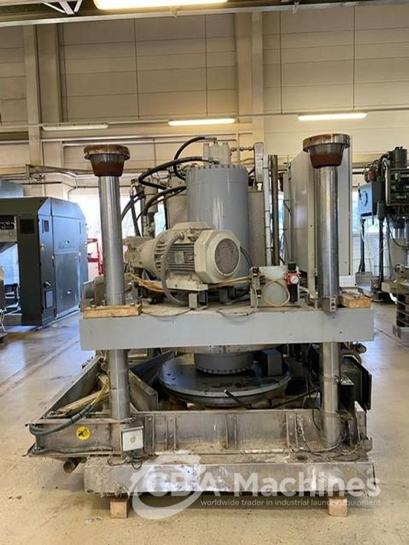 2009 Extraction Press Girbau SPR-50kg (40 bar)