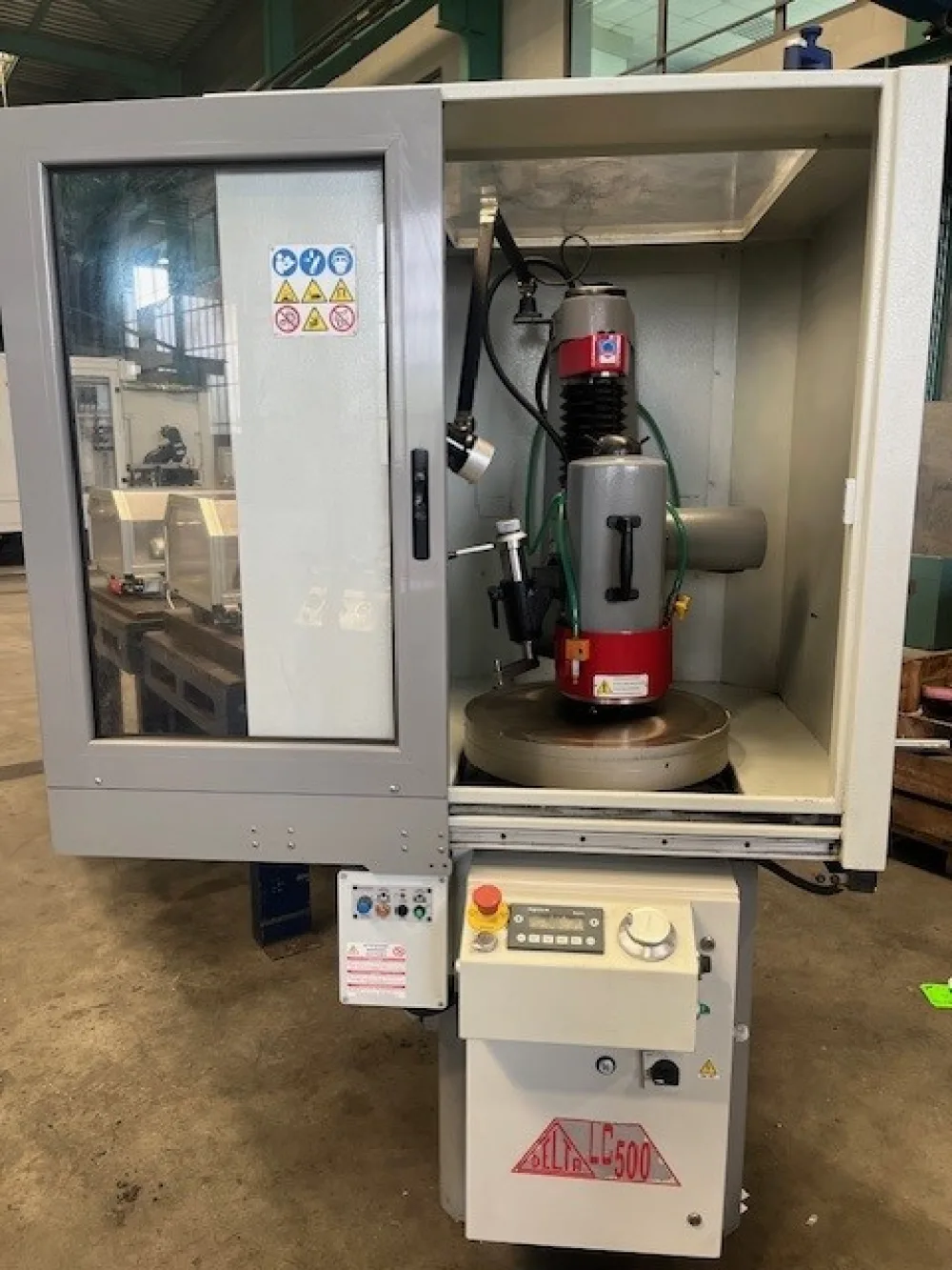 Surface Grinding Machine – DELTA LC500