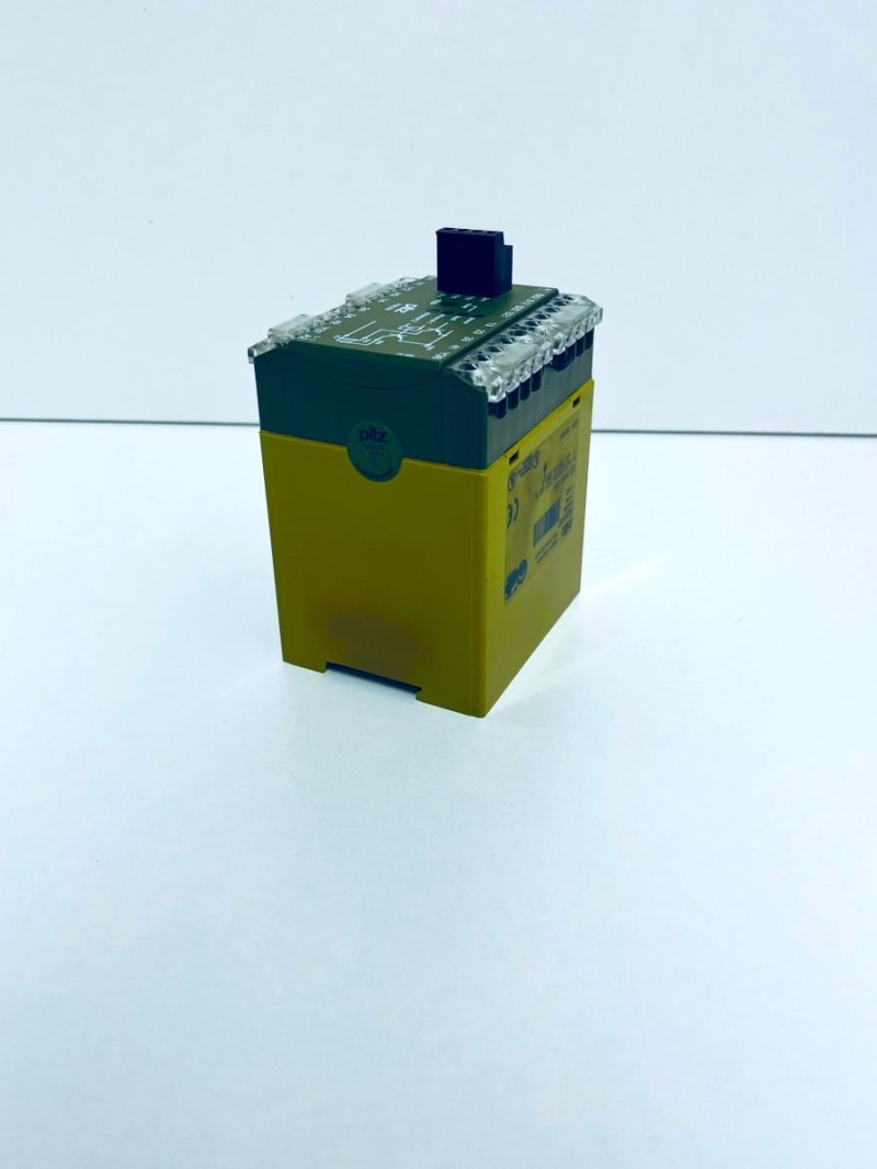 Pilz PN0Z8 Sicherheitsrelais 474760