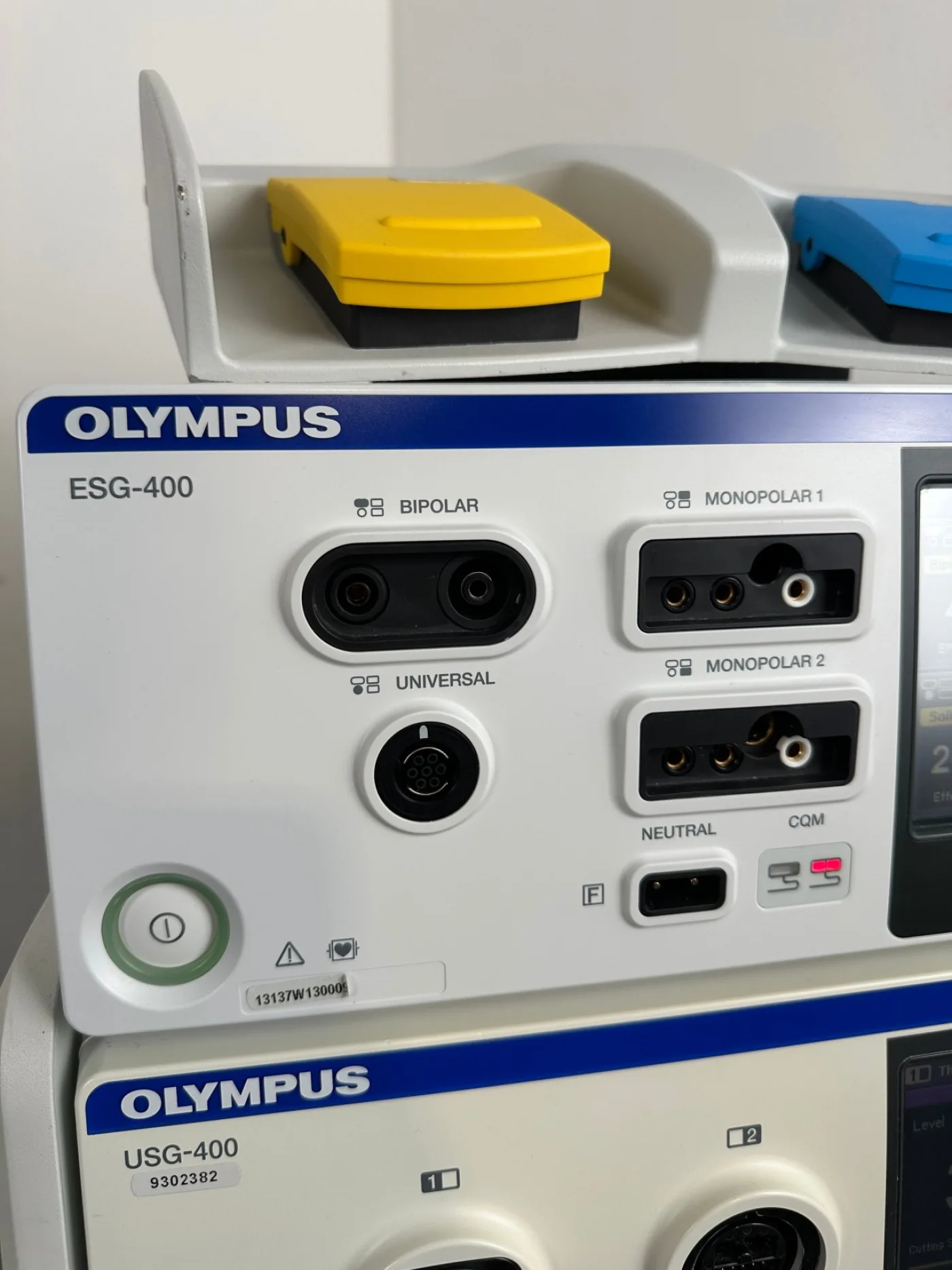 Olympus HF-Generator ESG-400 & Ultraschallgenerator USG-400 & Fahrwagen TC-E400 - 5