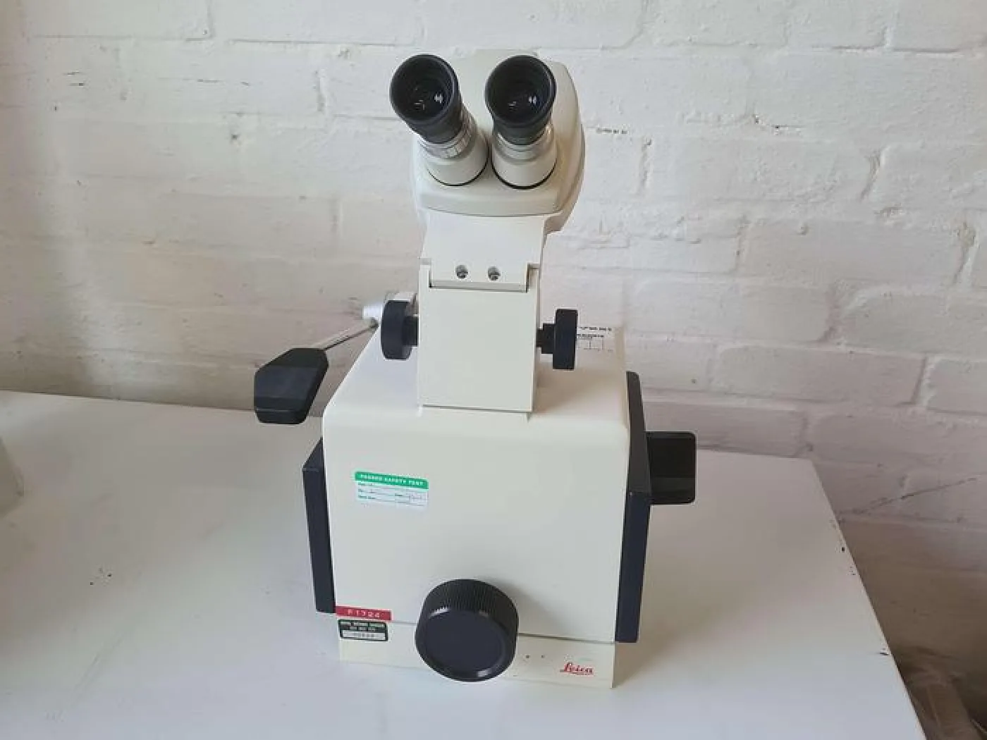 Leica Reichart Ultratrim Microtome - 1