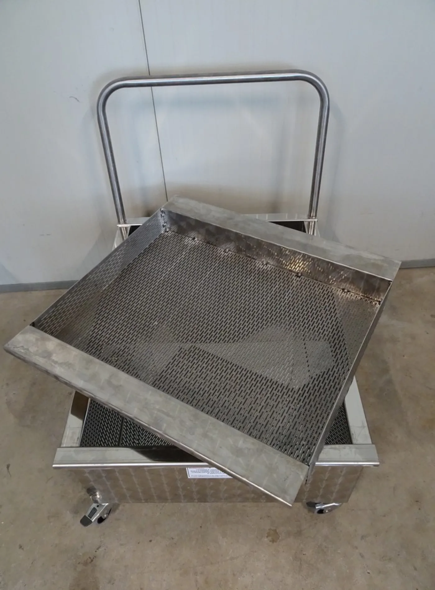 STAINLESS STEEL WINE FILTER, NEW EQUIPMENT - 7