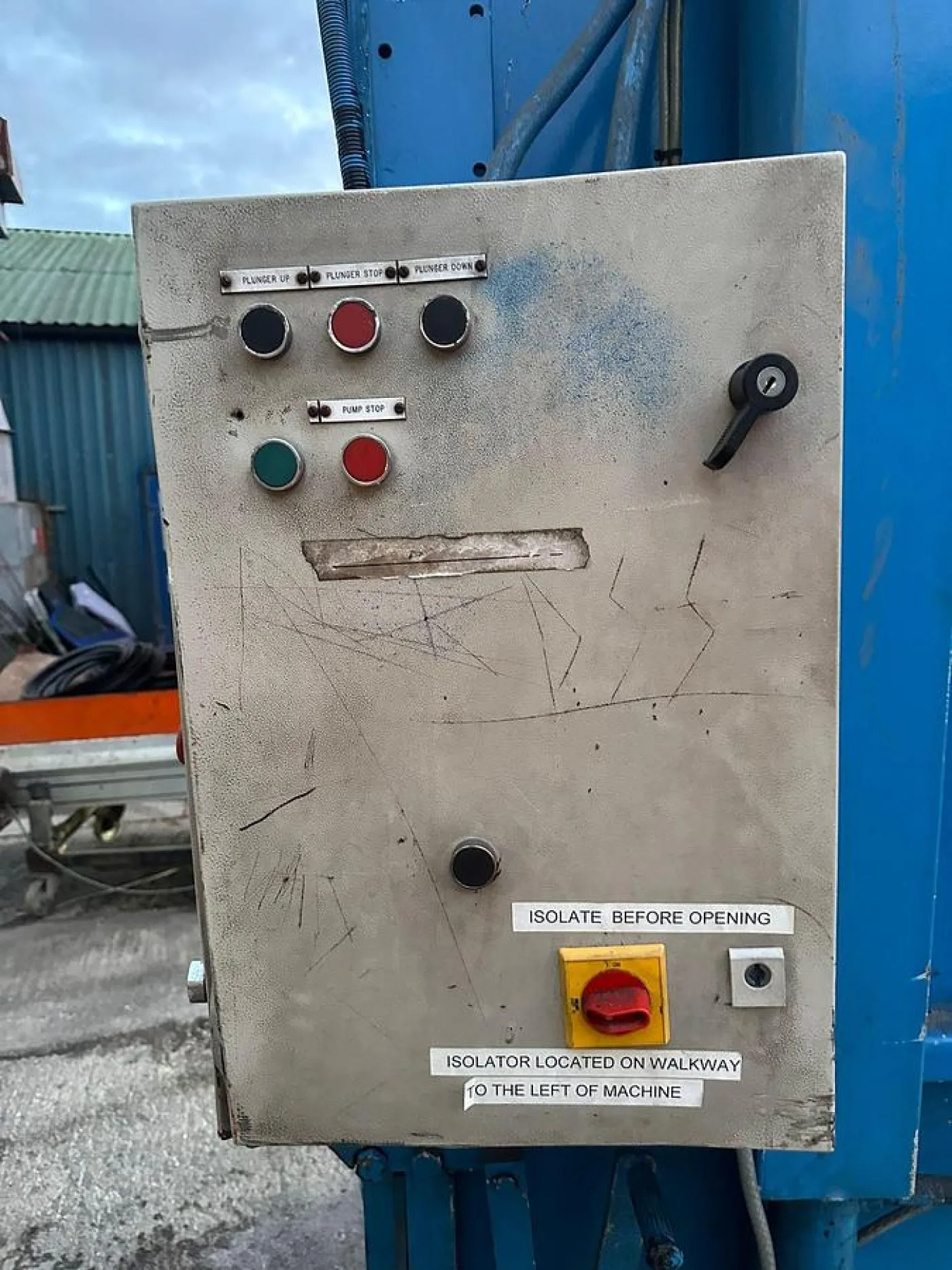Horizontal Baler - 4