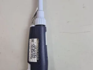 Pipetman Gilson ul p20 2-20 Pipette. Colour code light yelllow