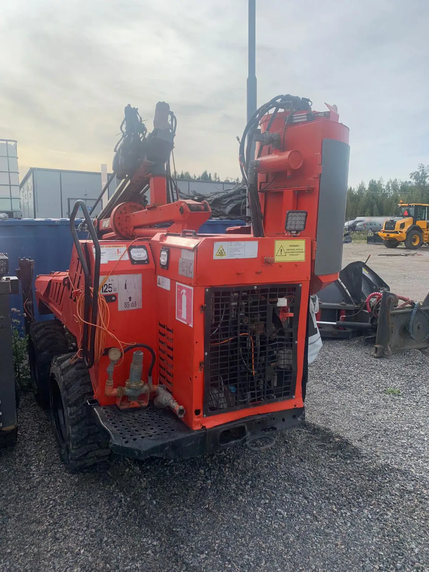 Sandvik DC122R Rock Drill - 4