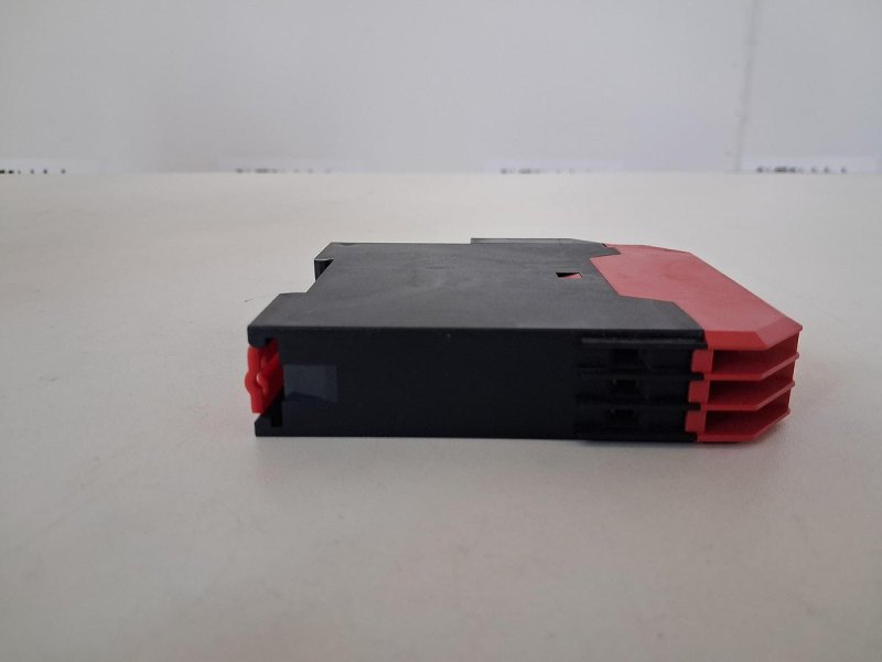 ABB CEAG GHG1223025R0101 Switch Amplifier
