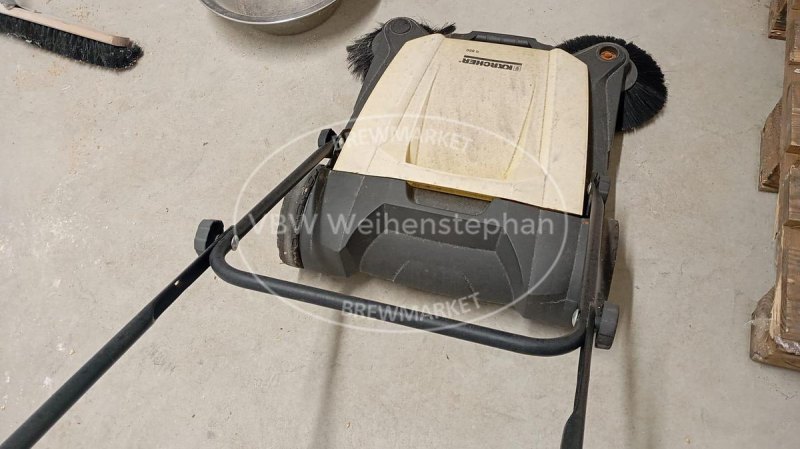 hand sweeper