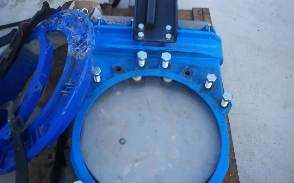 USED WAFER TYPE UNIDIRECTIONAL GUILLOTINE VALVE CMO VALVES DN500