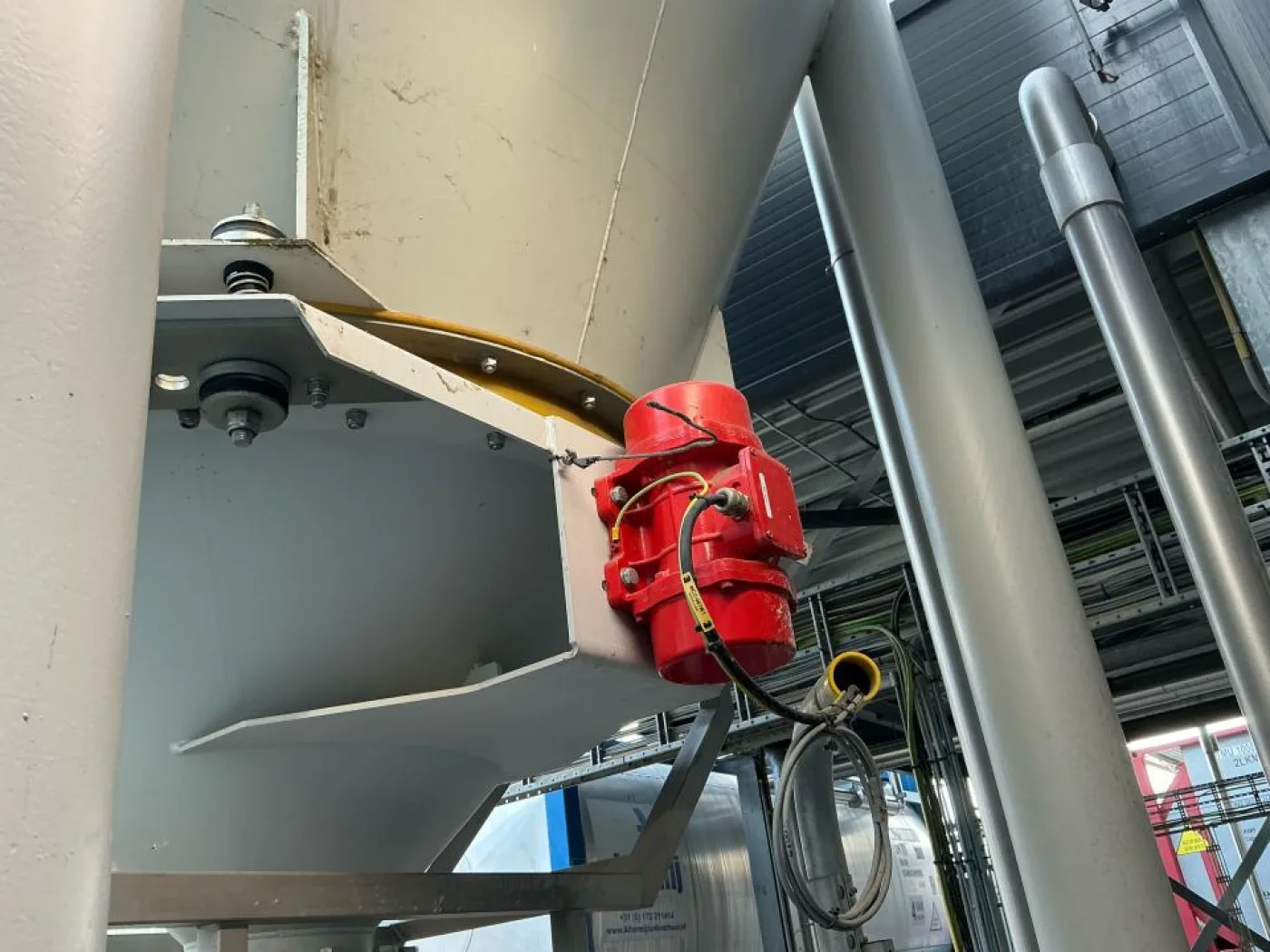 2019 Dinnissen PET storage hopper (incl. vibrator) - 4