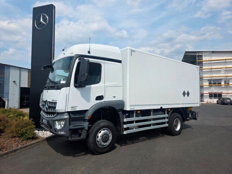 Mercedes Benz Arocs 1827 A 4x4 LBW Type-Treppe Schalter 2 Stück