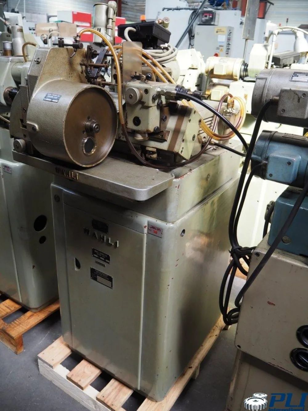 WHALI W96 hobbing machine