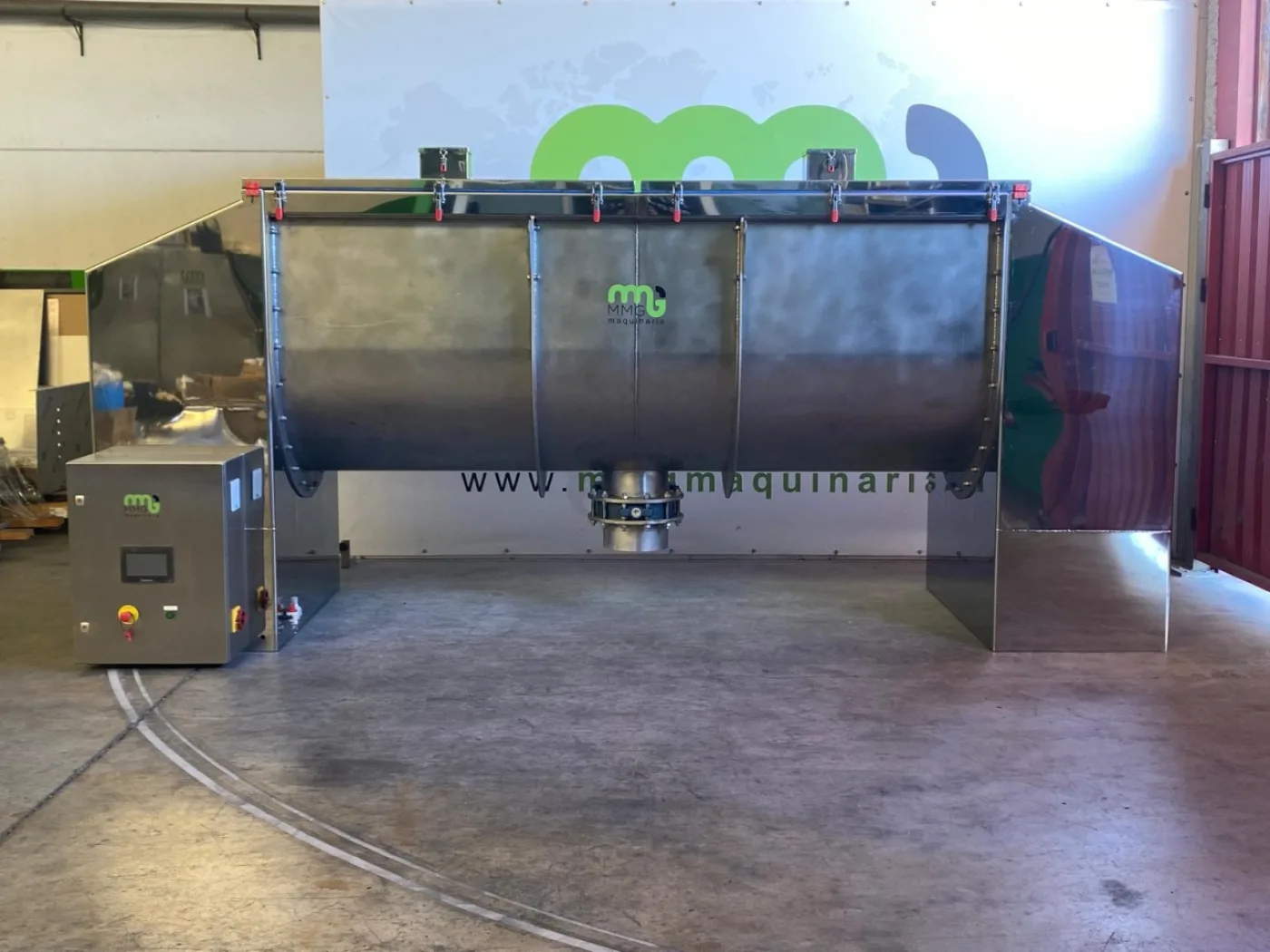 MEZCLADORA HORIZONTAL DE BANDAS 4.000L A/INOX NUEVA - 1