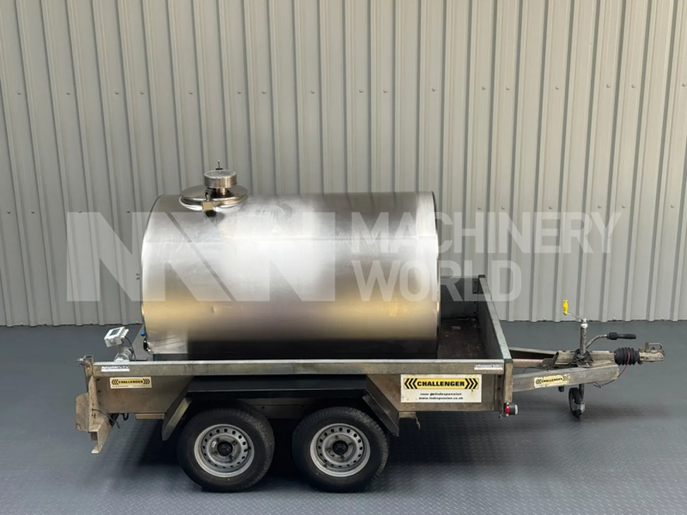 1,500 Litre Milkplan Horizontal Milk & Liquid Tank on Trailer with Pump, Flowmeter & CIP Cleaning System (Year 2022) - 2
