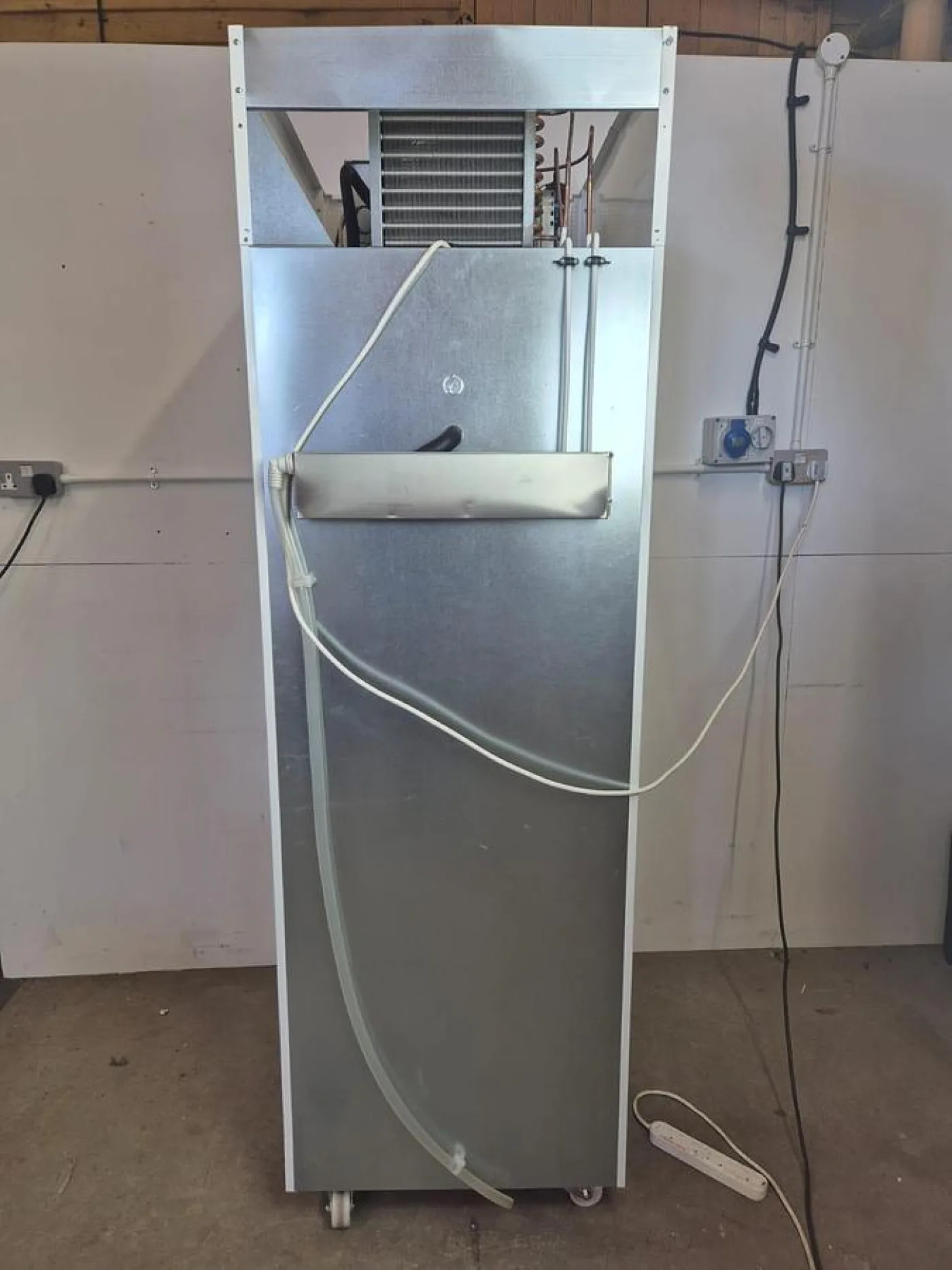 Arctiko LR500 Refrigerator - 2