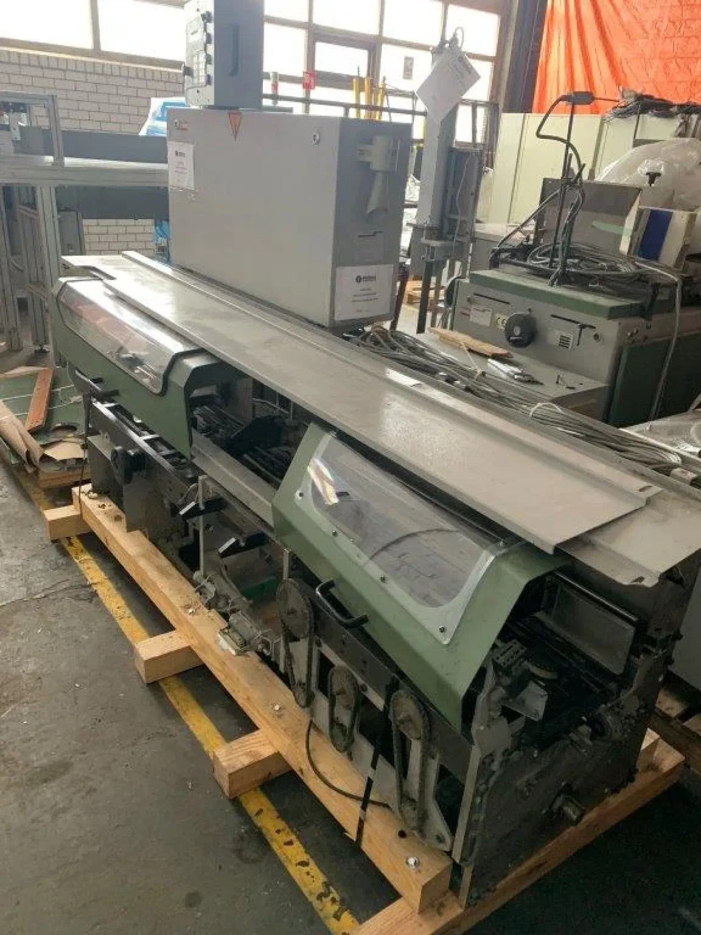 Muller Martini 3648 endsheet glueing machine - 5