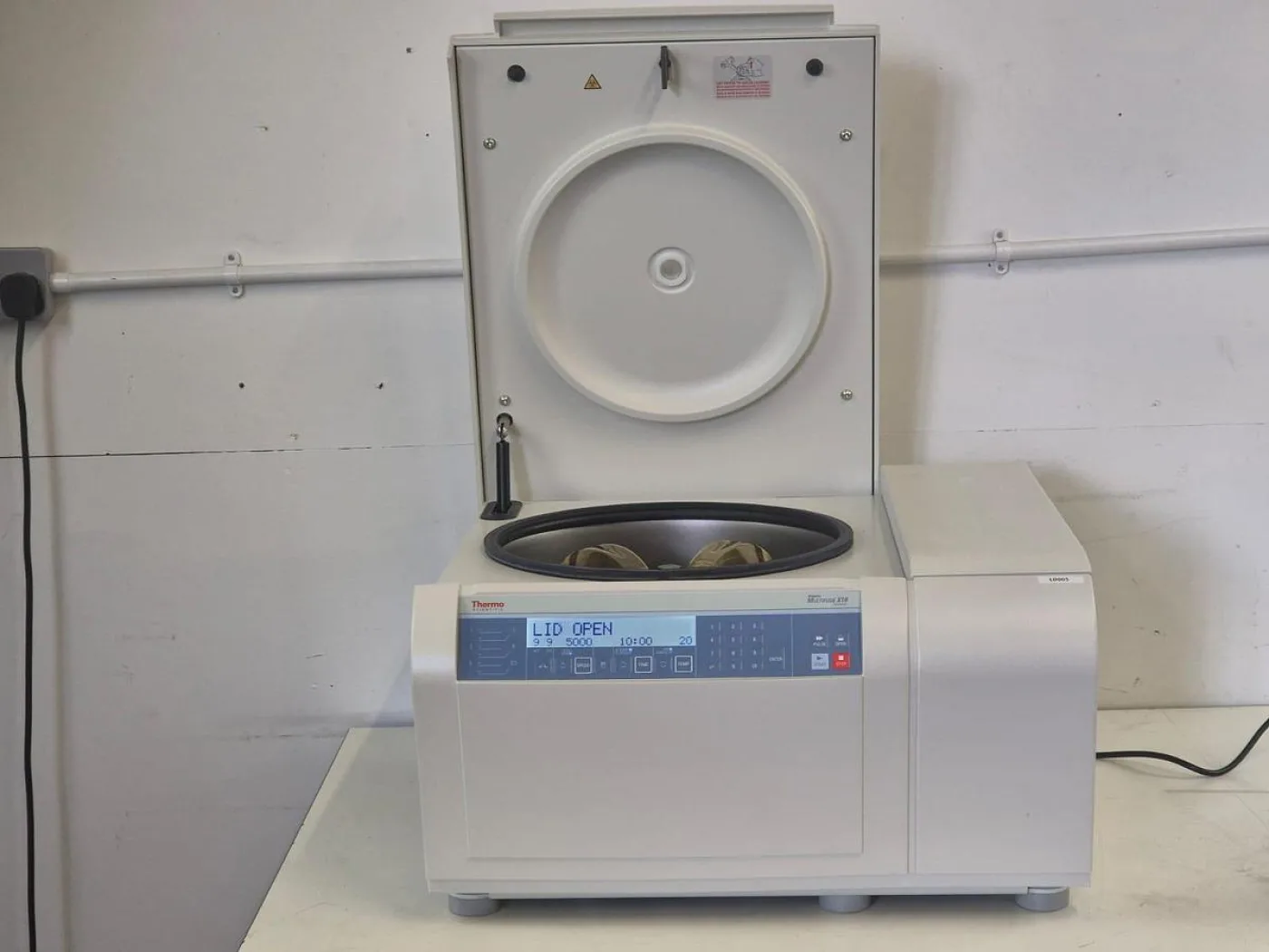 Thermo Scientific Multifuge X1R Centrifuge - 2