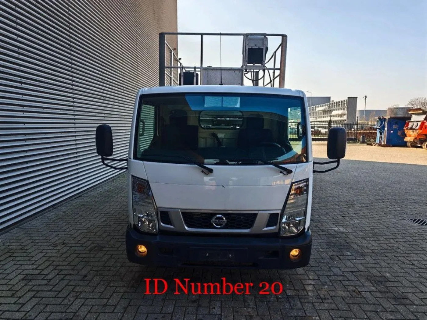 Nissan Cabstar 35.13 NT400 Multitel MS100 - 6
