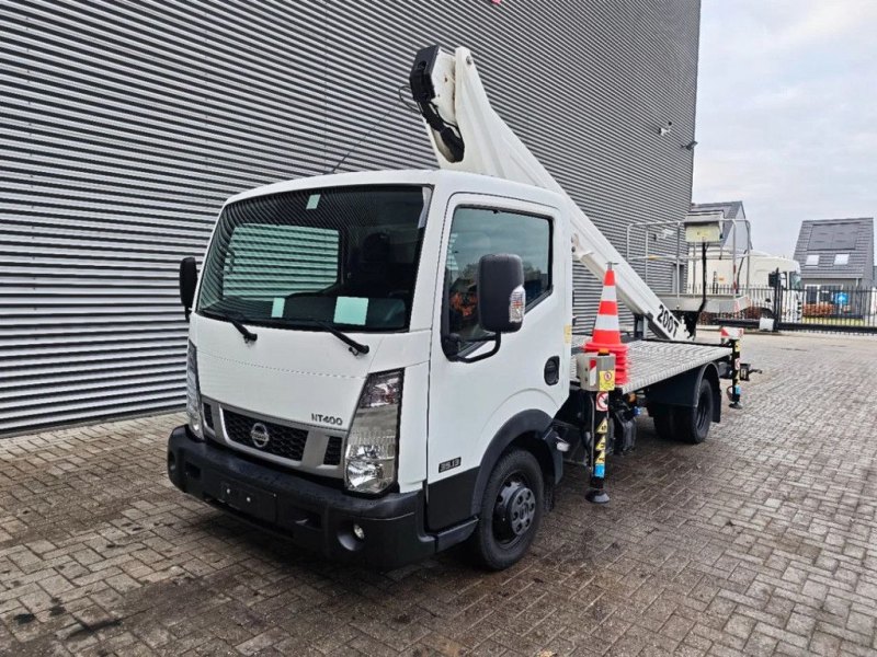 Nissan Cabstar 35.13 NT400 GSR B200T