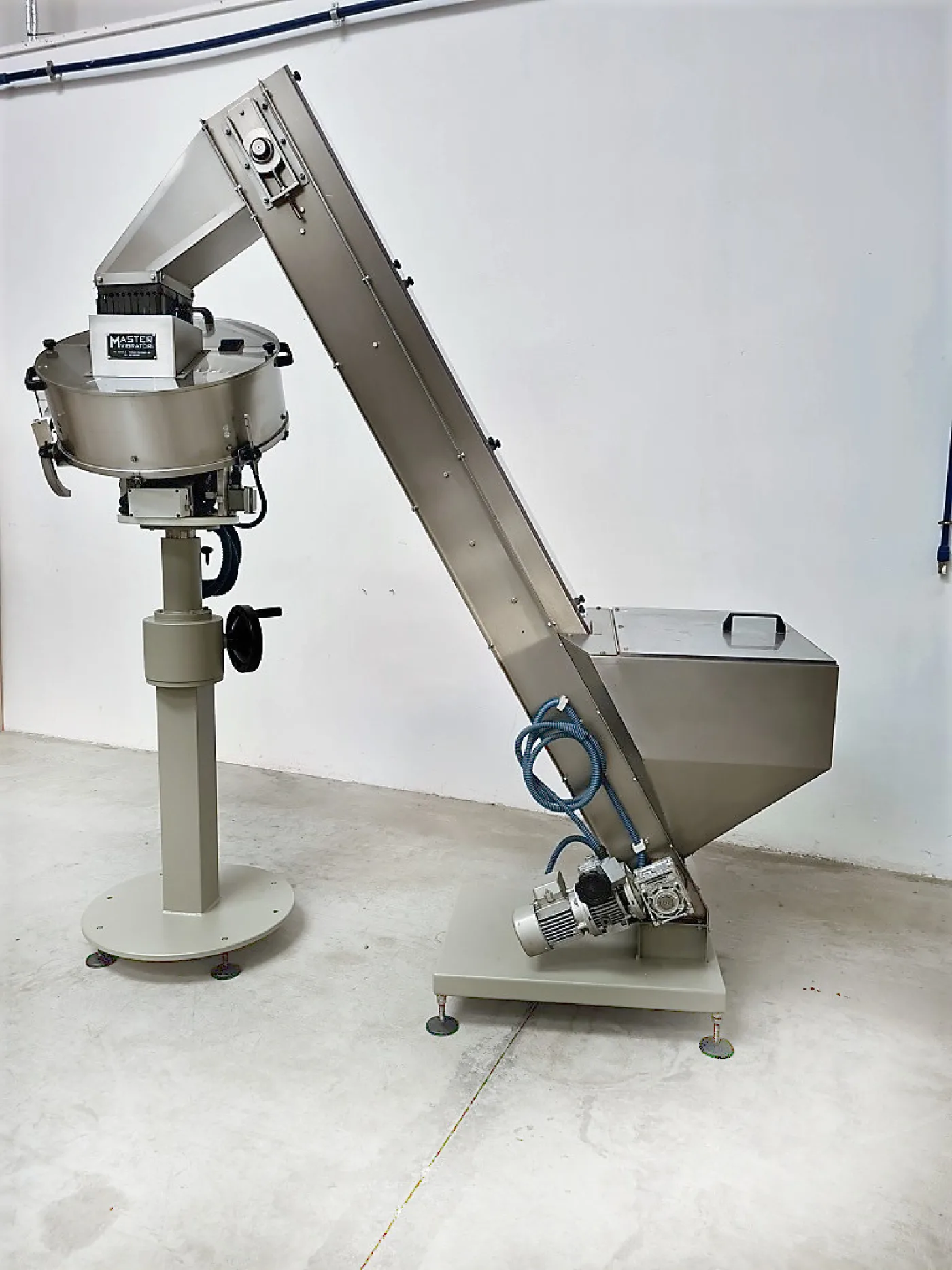 ELEVATORE E ALIMENTATORE PER TAPPI – MASTER VIBRATORI - 8