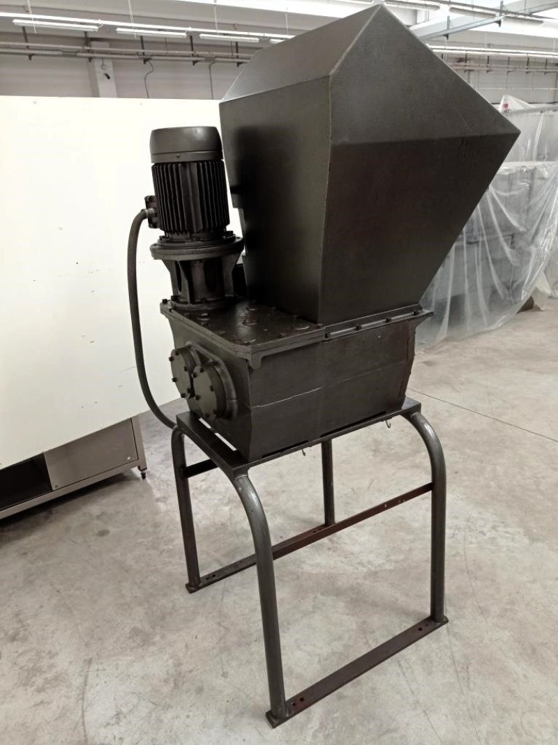 TRITURATORE INDUSTRIALE – SANT’ANDREA – MOD. G405