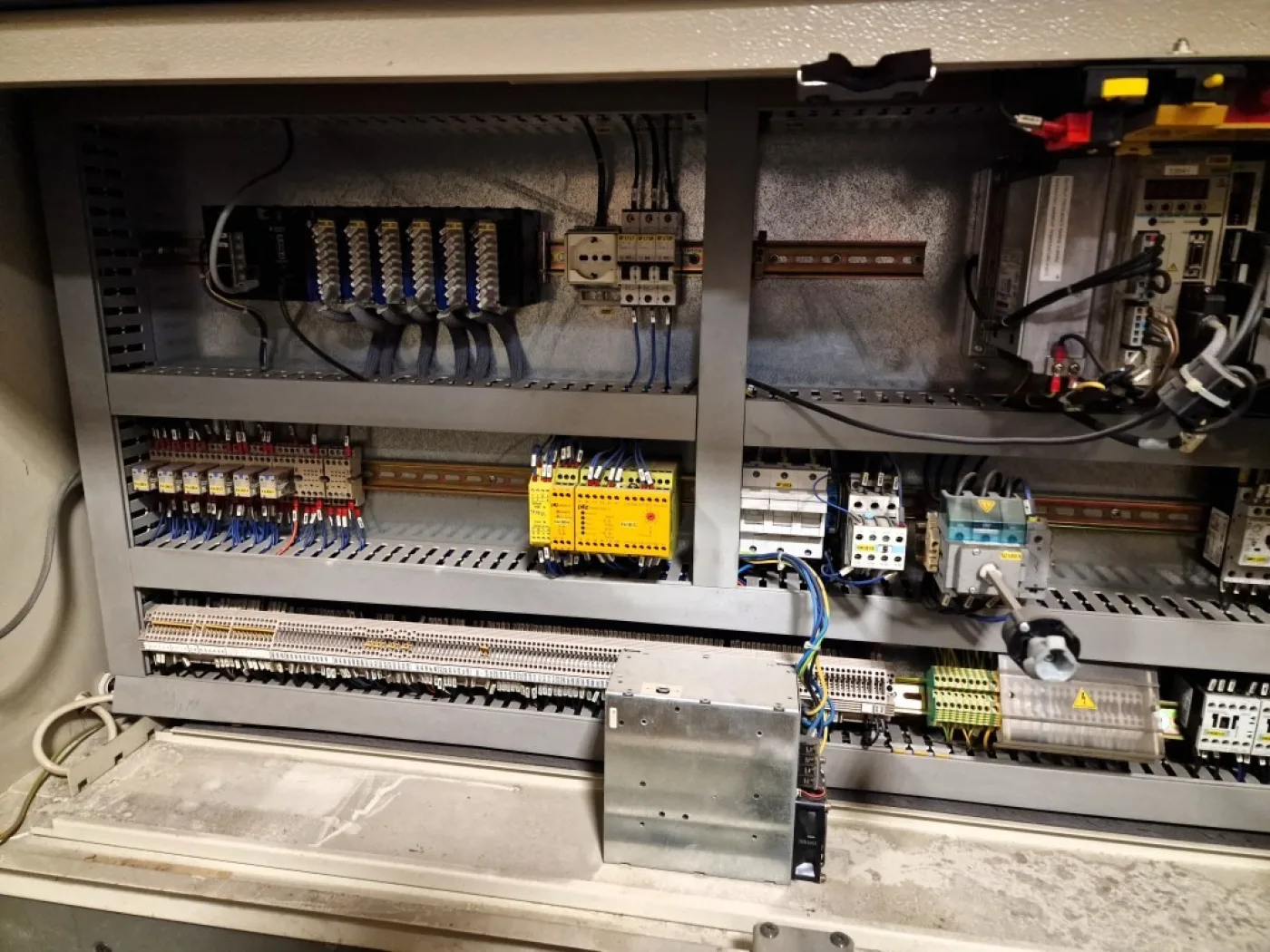 PALLETTIZZATORE AUTOMATICO – F.A.M.S. – MOD. PLT 900 - 1