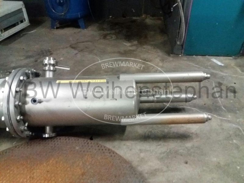 Water degassing column