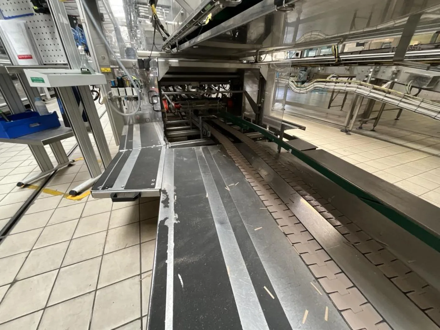 2014 KHS KHS TSP A-M Tray Packer and Shrink Wrapper - Line 1 - 6