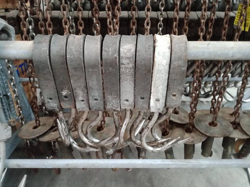 Euro sliding hook