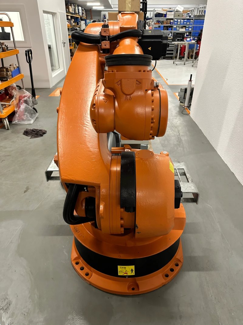 Kuka VKR210 R2700 KRC2 ED05 System /925624