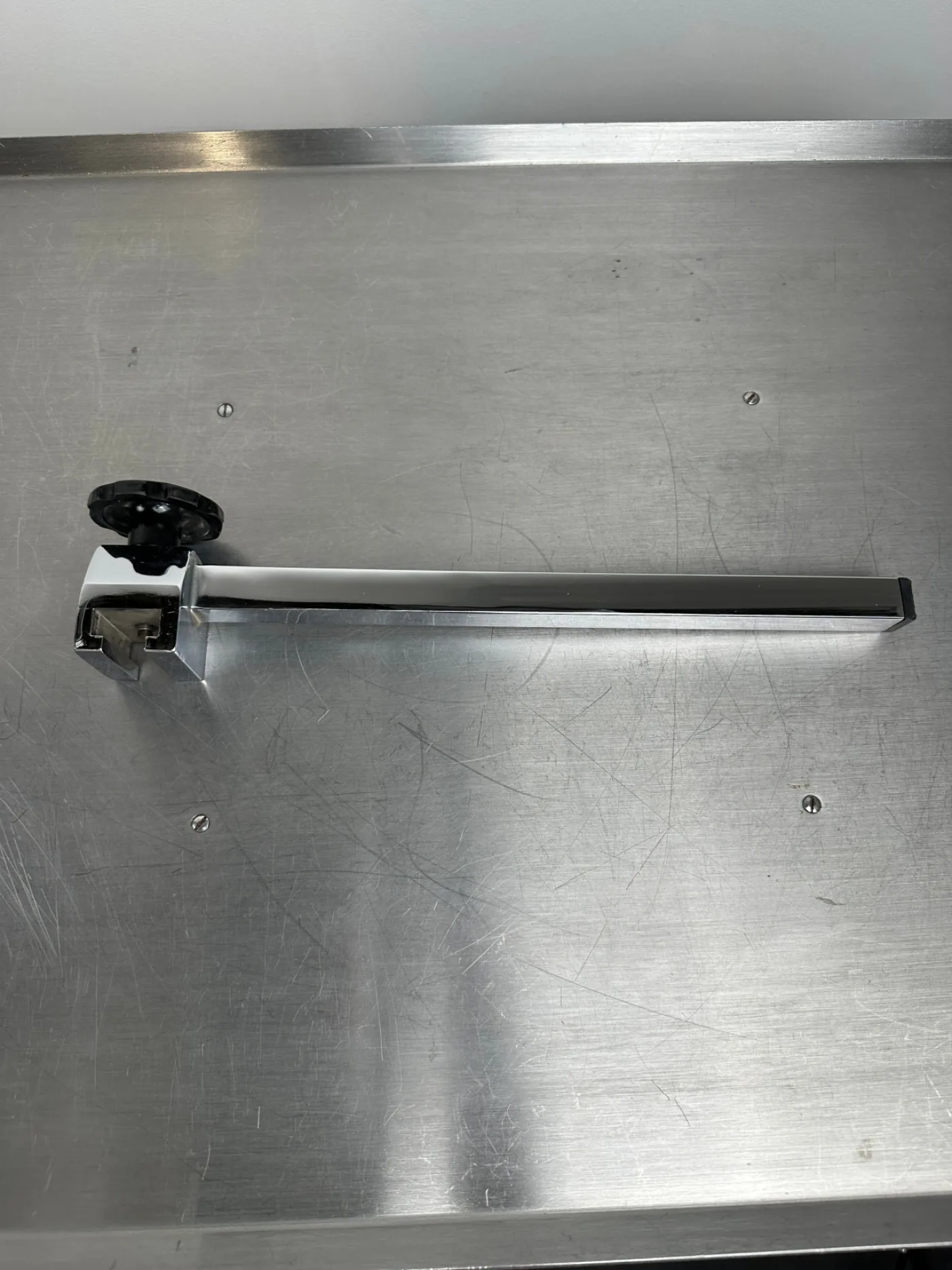 OP-Tisch Normschienen Ausleger 30cm - 1