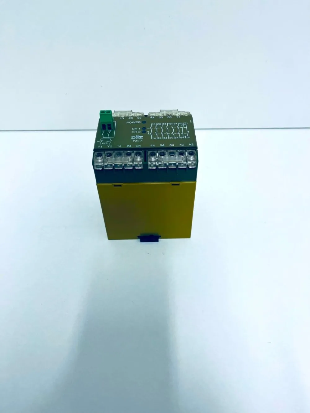 Pilz PZE/7 Sicherheitsrelais 474050
