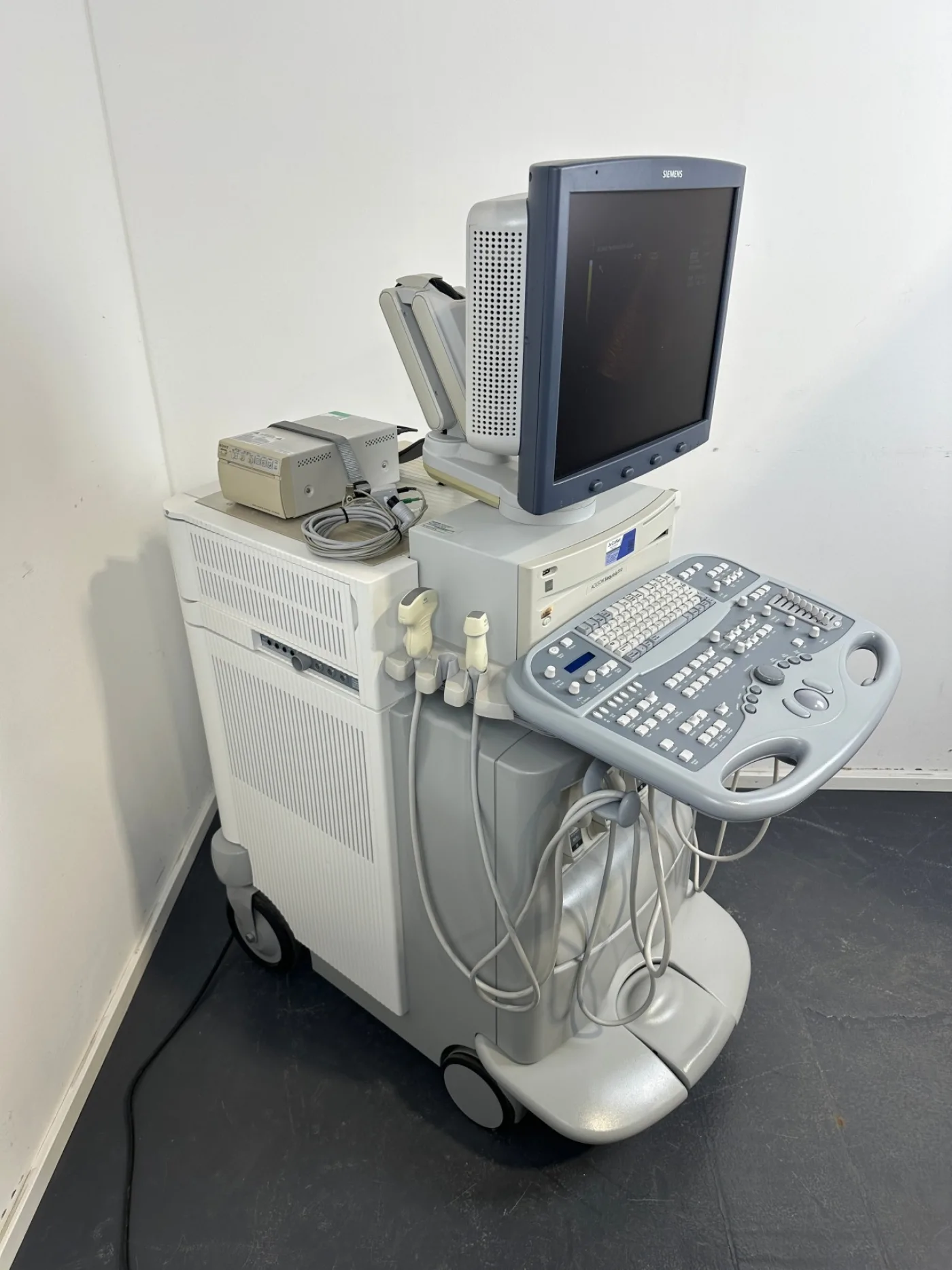 Siemens Acuson Sequoia 512 inkl. 4C1, 9L4 und 4V1c - 3
