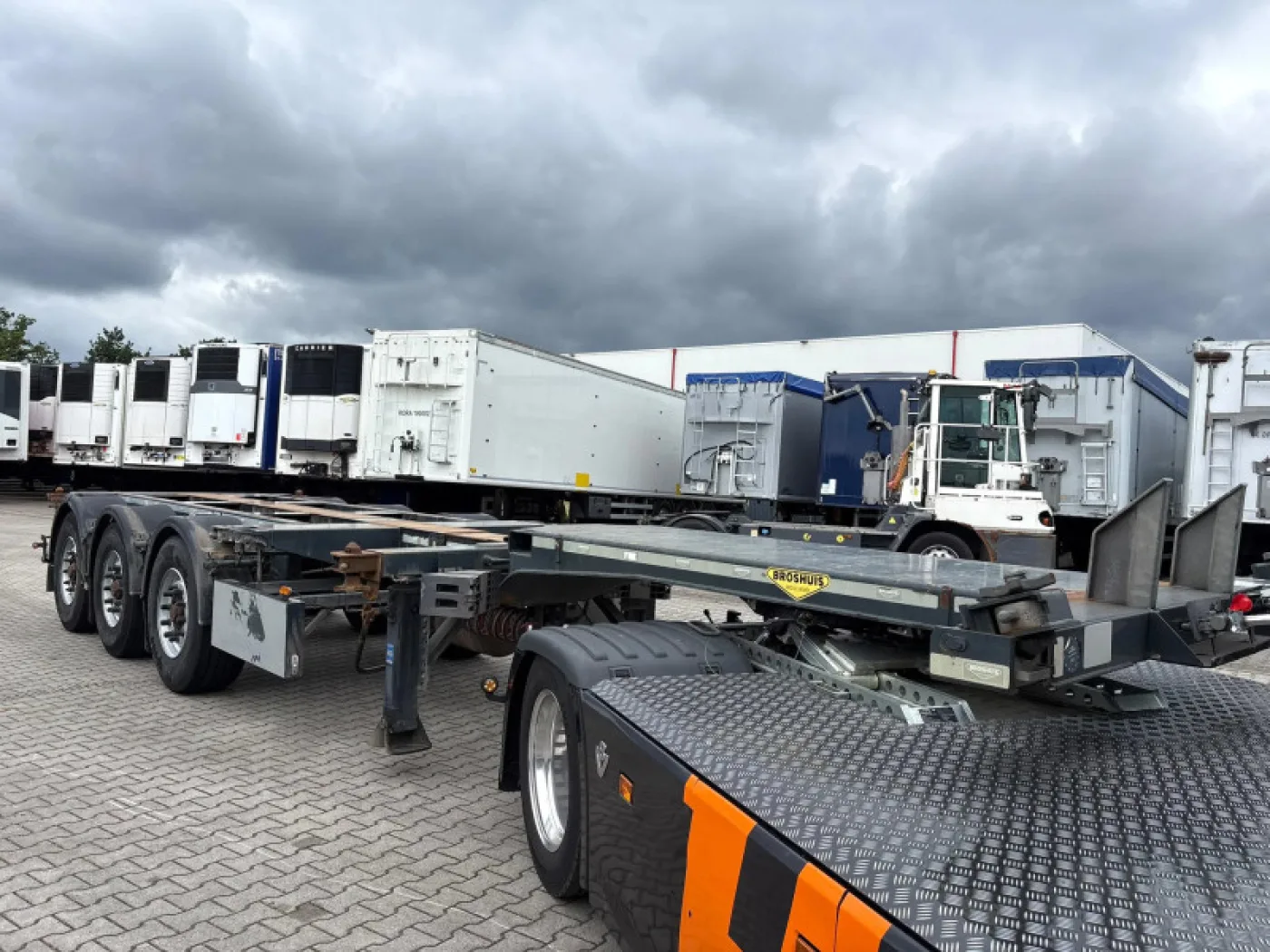 Broshuis 3X!! MFCC Multi 2x20 40 45FT 2x Extendable Liftas APK - 5