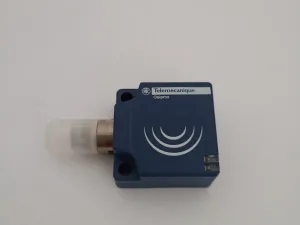 Schneider Electric Nährungsschalter XS7E1A1PAM8